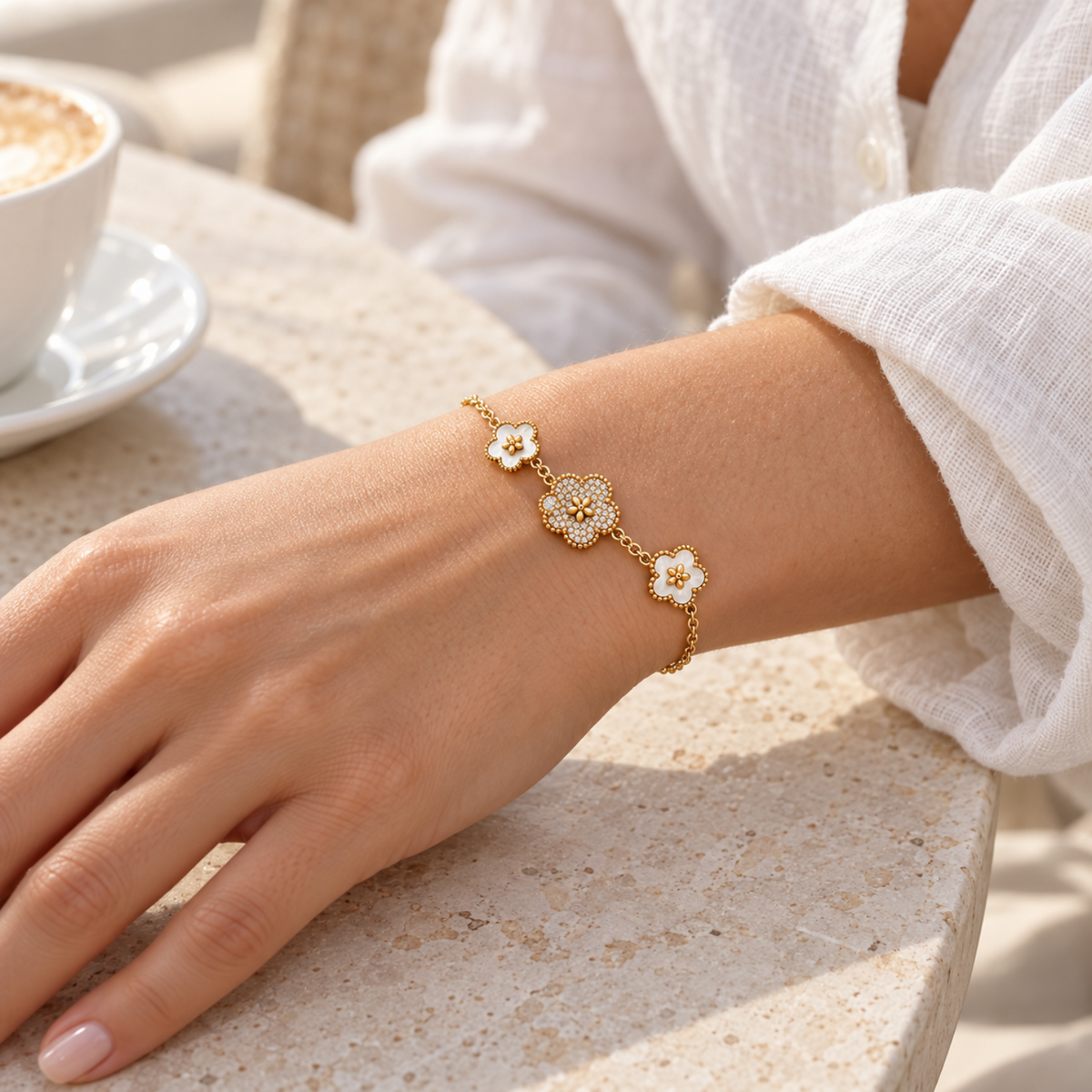 Ivory Bloom – Pearlescent Floral Bracelet, 18-Carat Gold-Plated