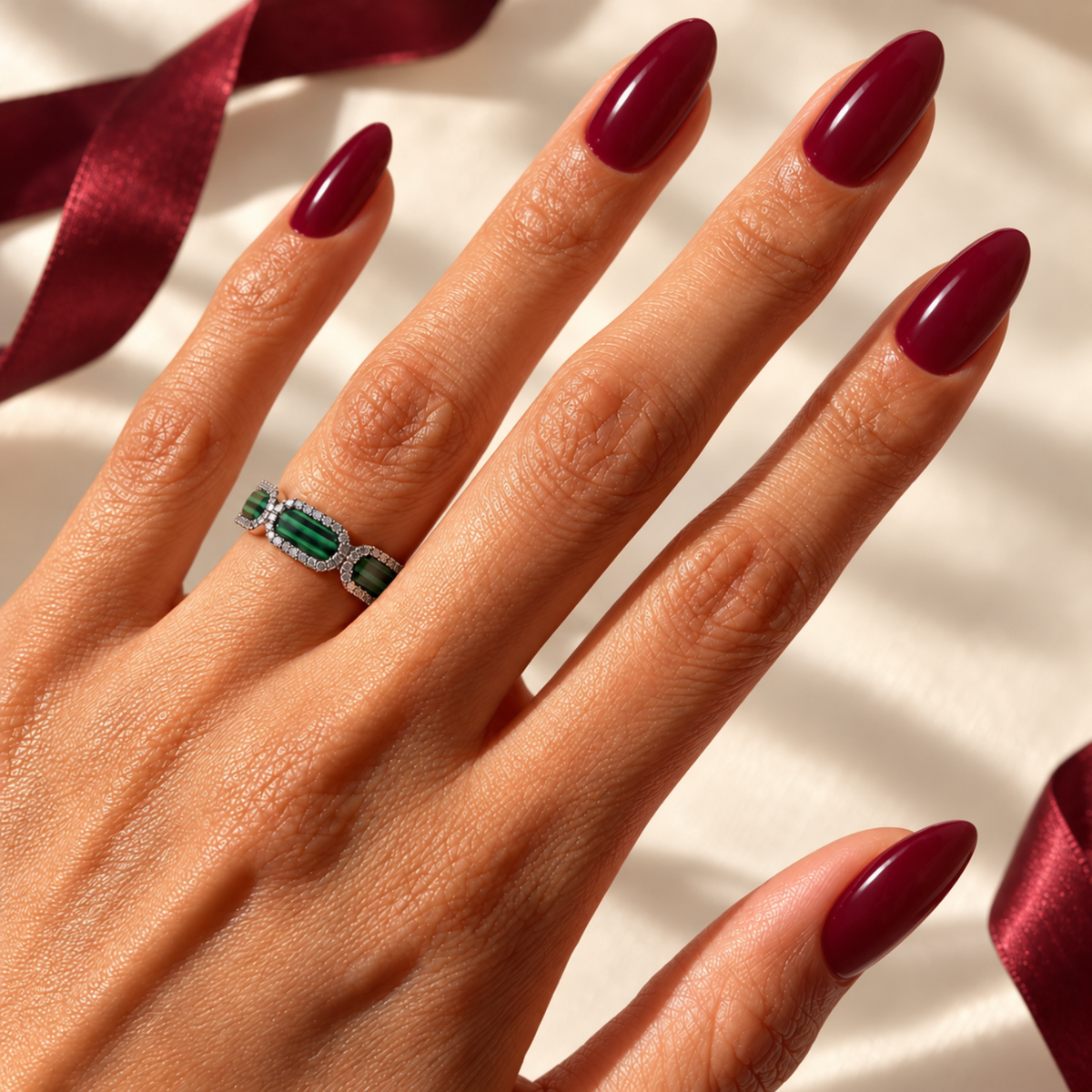 Verdant Halo – Silver-Tone Striped Green Stone Halo Band Ring